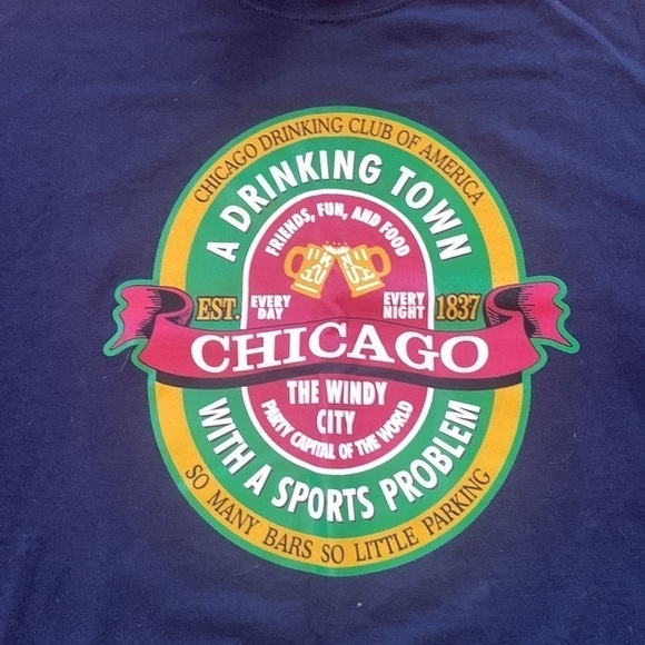Chicago A Drinking Town with a Sports Problem Blue Tee Shirt Size XL - Picture 2 of 4